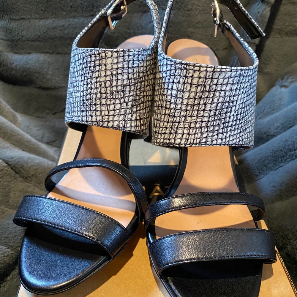 Fabulous little black heel
